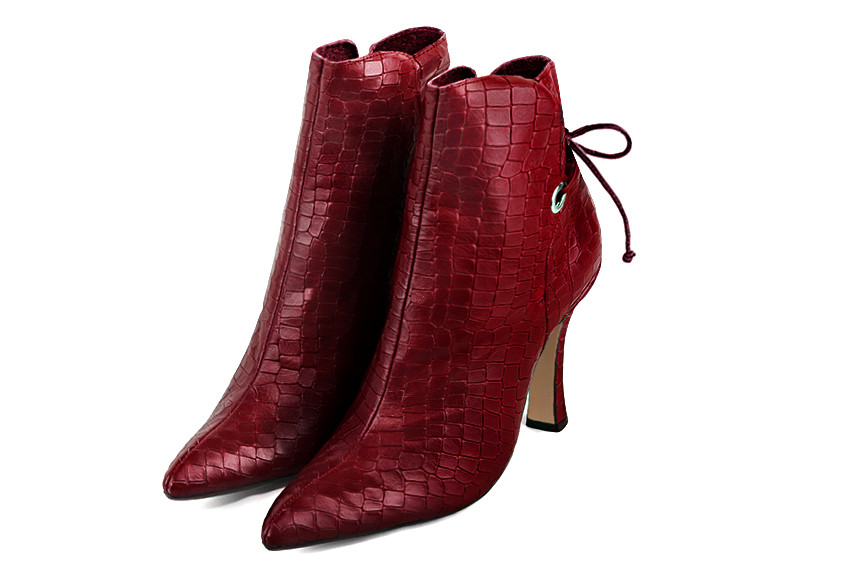 Burgundy red women's ankle boots with laces at the back. Tapered toe. Very high spool heels. Front view - Florence KOOIJMAN